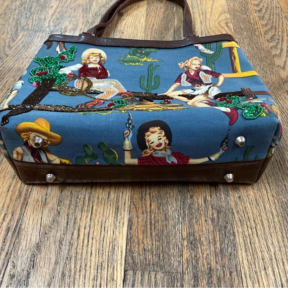 Vintage Western Pin Up Purse - Picture 2 of 5